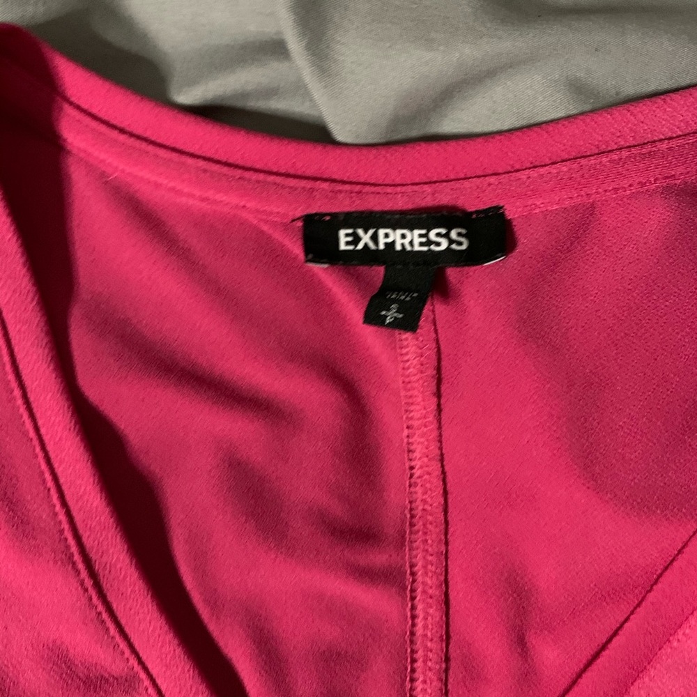 Pink tank - Picture 2 of 3